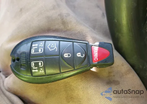 2016 Chrysler Town & Country Touring z USA, uszkodzony, nr VIN 2C4RC1BG8GR222820